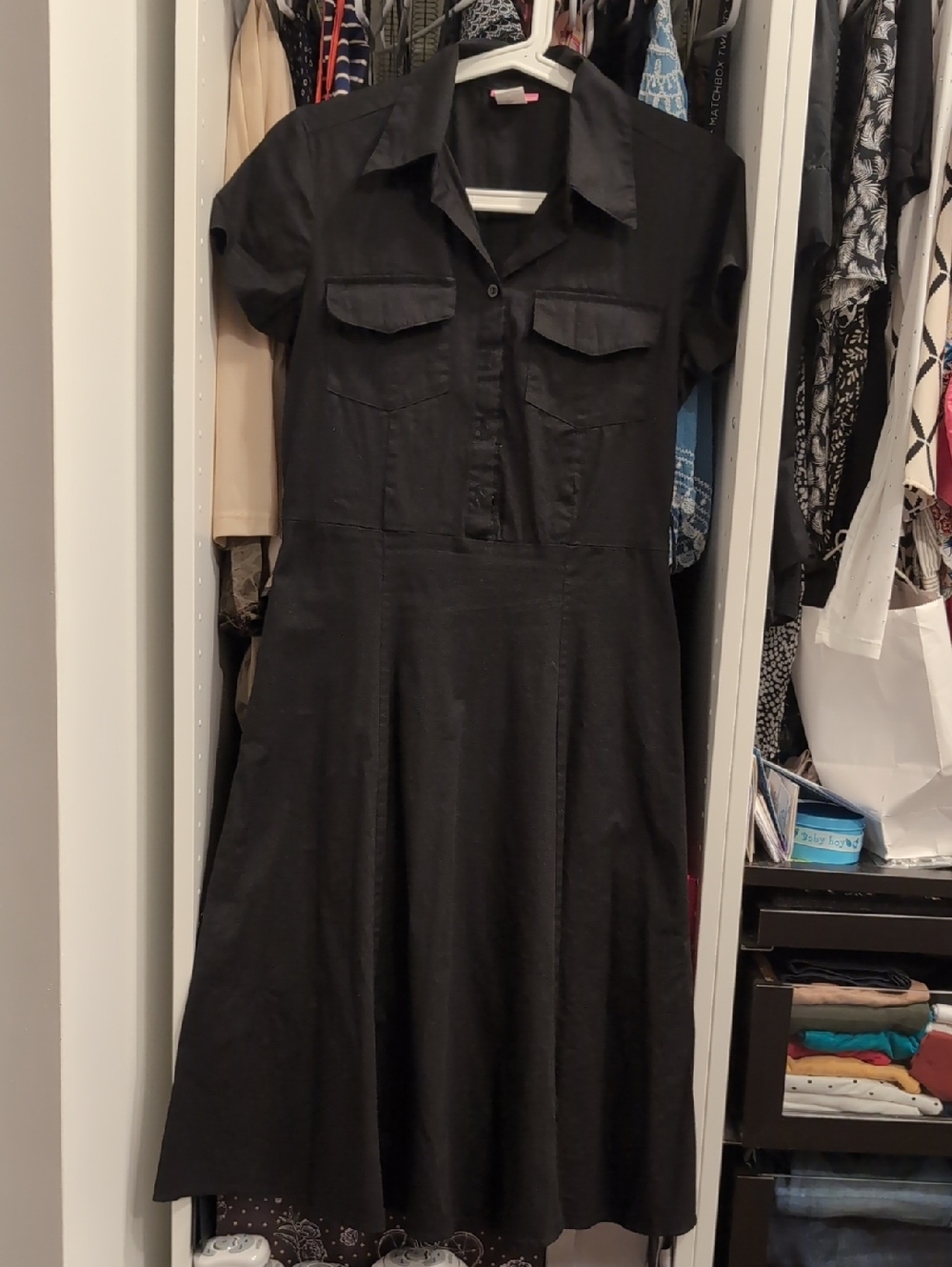 lola Black Collared Midi Dress with Short Sleeves